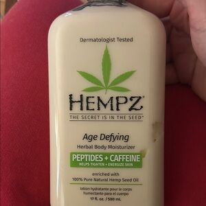 Hempz Herbal Body Moisturizer with Peptides